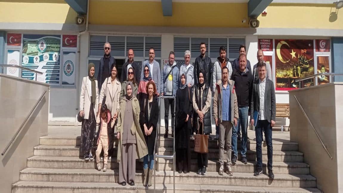 REHBER ÖĞRETMENLER/PSİKOLOJİK DANIŞMANLAR TOPLANTIMIZ ŞEHİT TEBERNUŞ ÖZLER ORTAOKULU'NDA