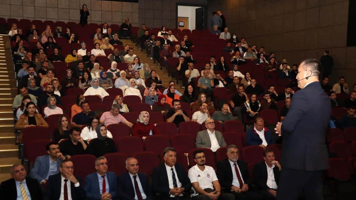 2025-2026 EĞİTİM ÖĞRETİM YILI SENE BAŞI PSİKOLOJİK DANIŞMAN/REHBER ÖĞRETMENLER TOPLANTISI YAPILDI